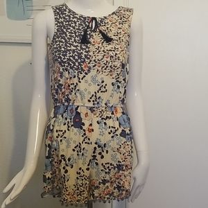 Copper Key khaki floral short jumper size Large